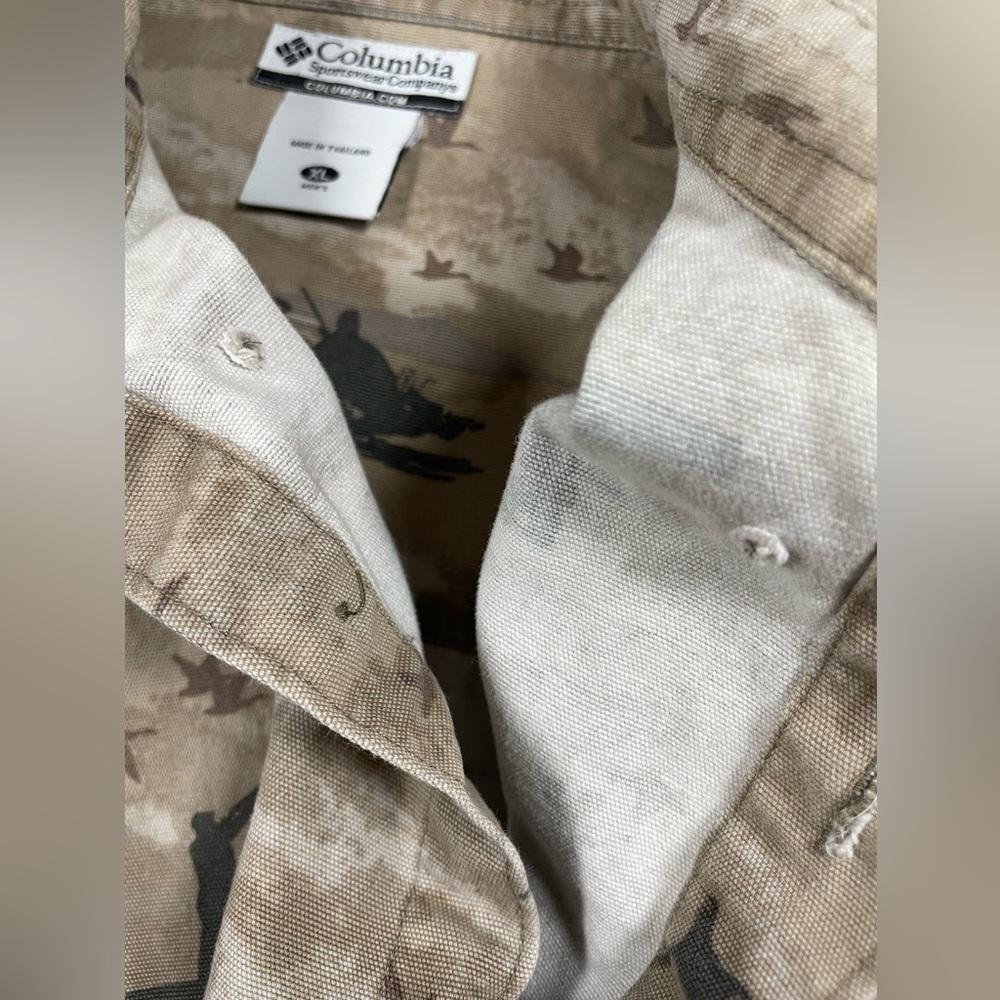 Columbia Men’s XL River Lodge Camo Shirt Hunting Fishing Outdoor Button Up - Picture 9 of 15